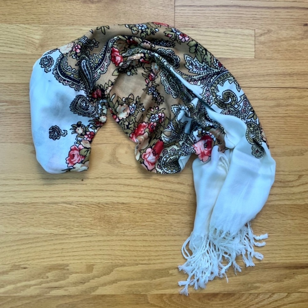 2 for $7 scarves - Choose from 8! - Picture 3 of 12